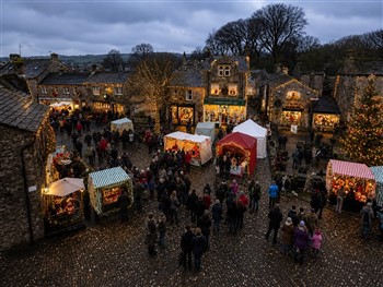 Christmas Charm in Grassington  & Yorkshire Dales